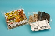 イトサン株式会社商品情報 - もずく＆ラーメンW(ゴマ塩味)2食入